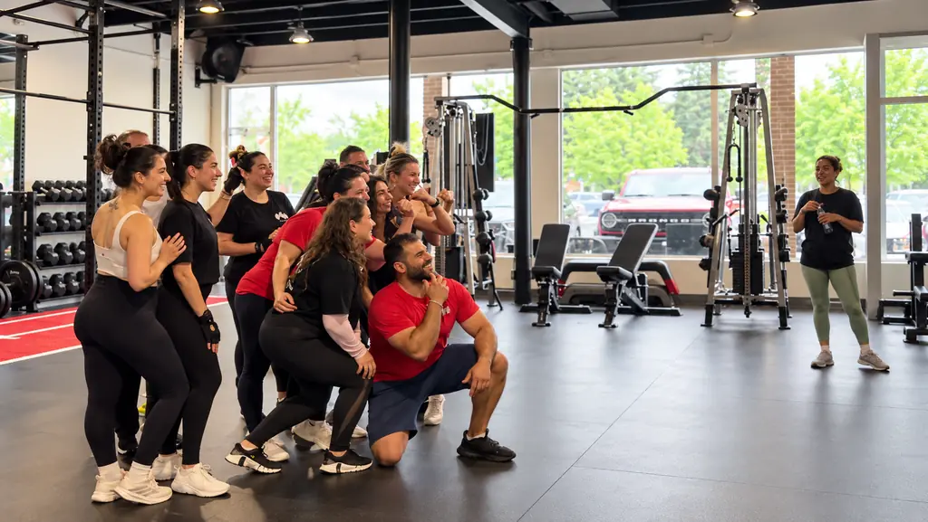EA Fitness Laval Montreal Personal Trainers<br />
